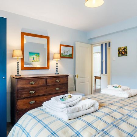 Bright & Cosy Gem ~ Battersea Park View ~ King Bed Apartment ลอนดอน ภายนอก รูปภาพ