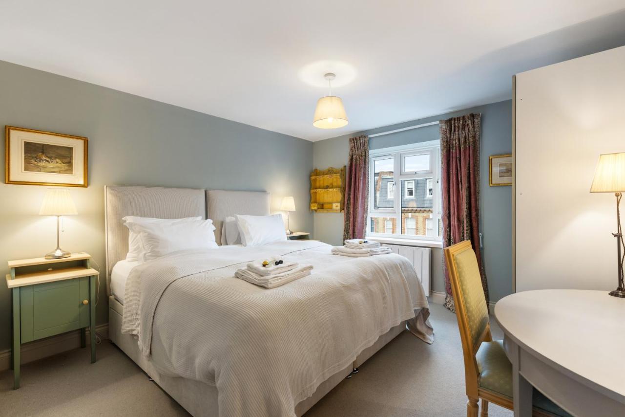 Bright & Cosy Gem ~ Battersea Park View ~ King Bed Apartment ลอนดอน ภายนอก รูปภาพ