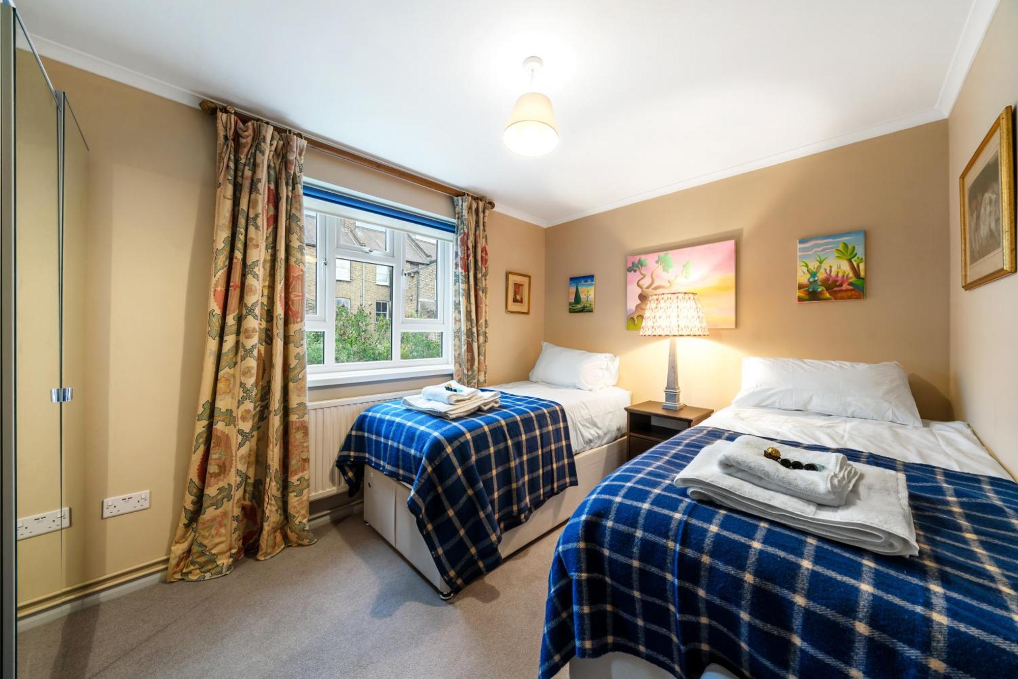 Bright & Cosy Gem ~ Battersea Park View ~ King Bed Apartment ลอนดอน ภายนอก รูปภาพ