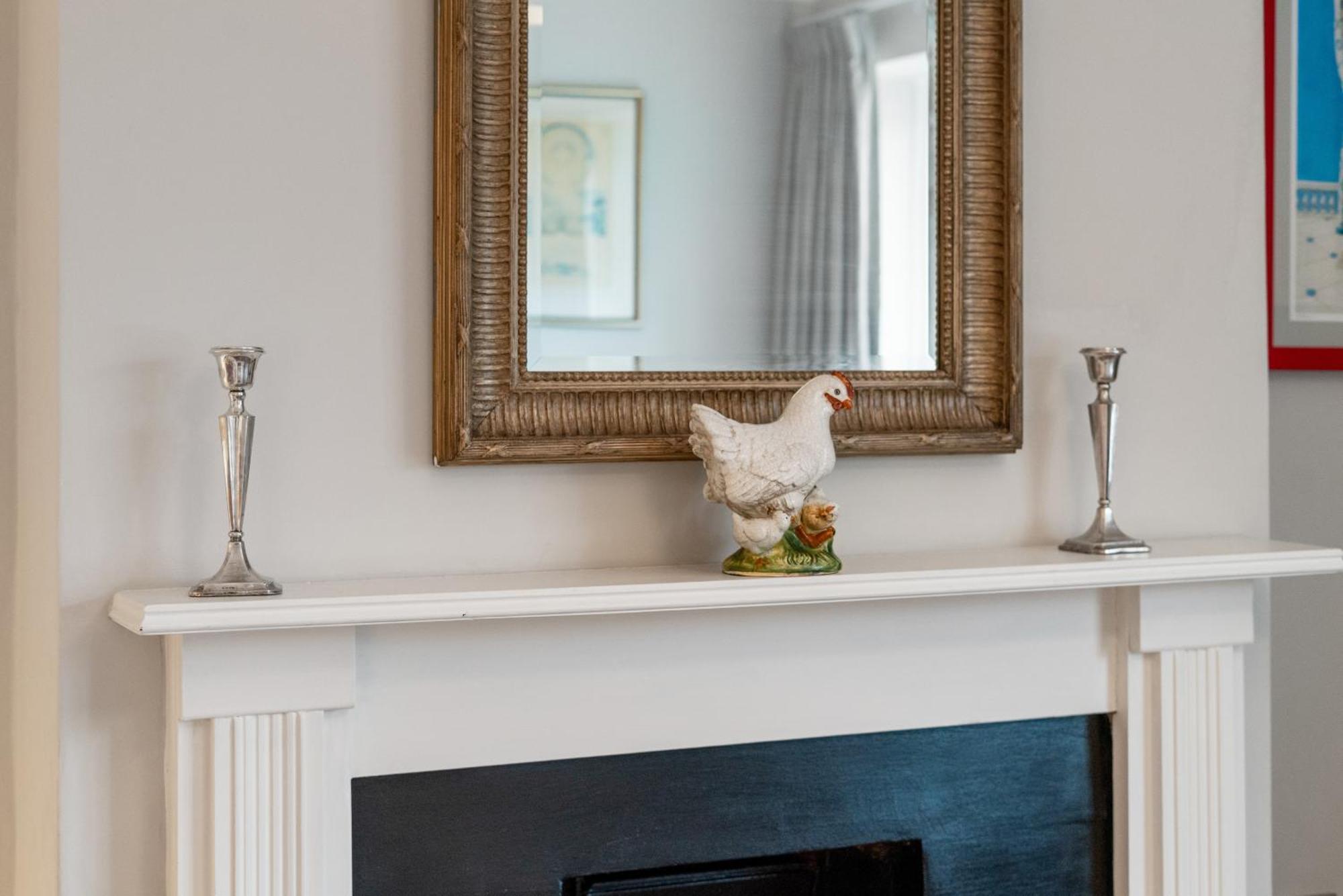 Bright & Cosy Gem ~ Battersea Park View ~ King Bed Apartment ลอนดอน ภายนอก รูปภาพ
