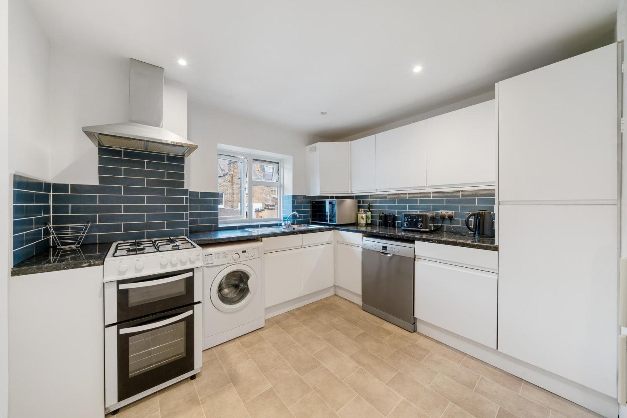 Bright & Cosy Gem ~ Battersea Park View ~ King Bed Apartment ลอนดอน ภายนอก รูปภาพ