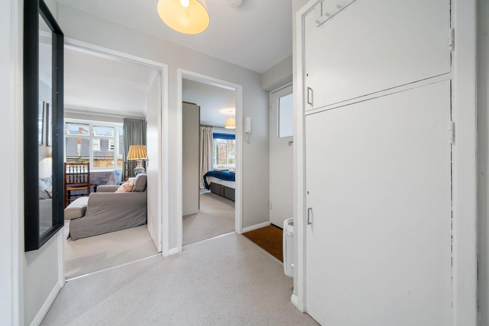 Bright & Cosy Gem ~ Battersea Park View ~ King Bed Apartment ลอนดอน ภายนอก รูปภาพ