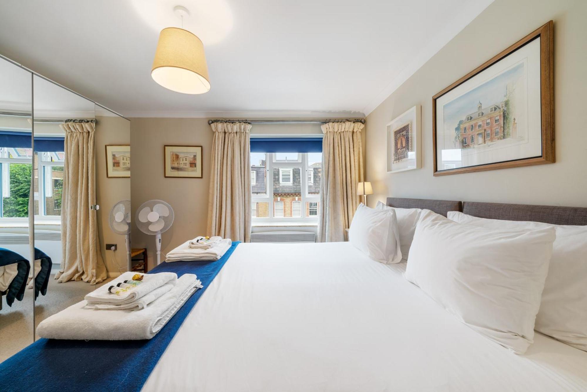 Bright & Cosy Gem ~ Battersea Park View ~ King Bed Apartment ลอนดอน ภายนอก รูปภาพ